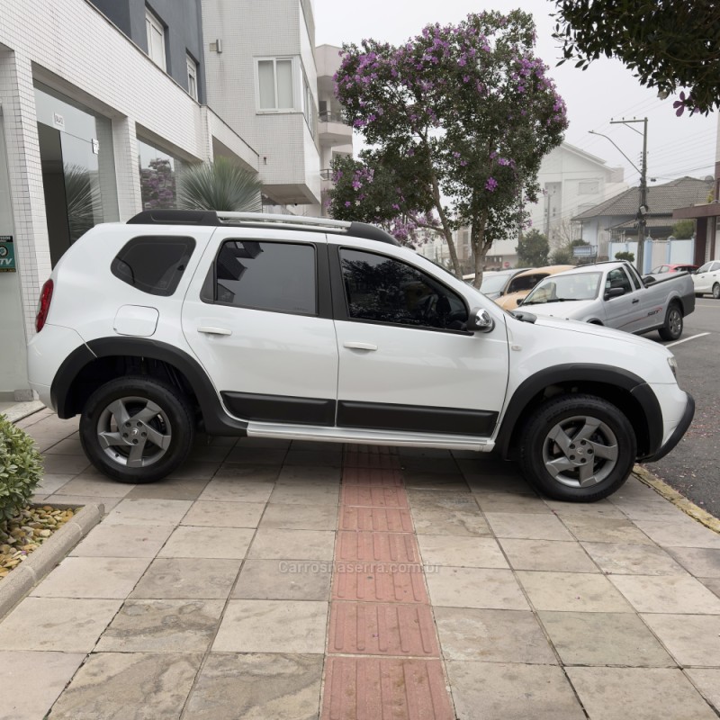 DUSTER 2.0 DYNAMIQUE 4X2 16V FLEX 4P AUTOMÁTICO - 2013 - FLORES DA CUNHA