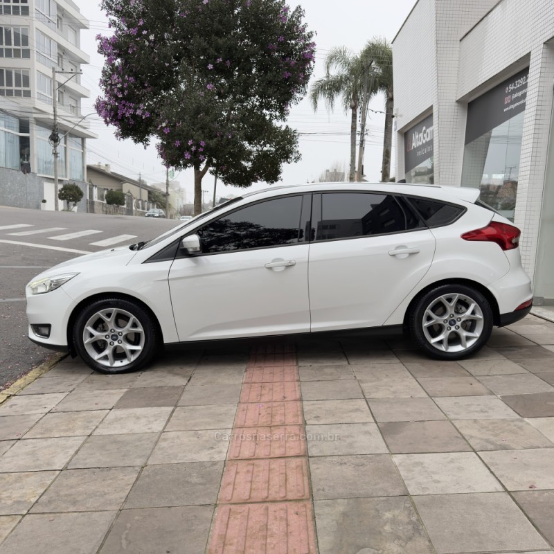 FOCUS 2.0 SE PLUS 16V FLEX 4P AUTOMÁTICO - 2018 - FLORES DA CUNHA