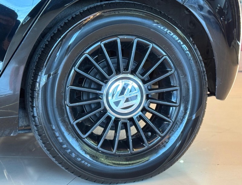 UP 1.0 TSI MOVE UP 12V FLEX 4P MANUAL - 2015 - DOIS IRMãOS