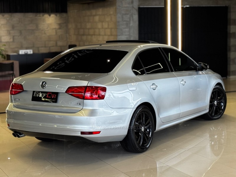JETTA 2.0 TSI HIGHLINE 200CV GASOLINA 4P TIPTRONIC - 2015 - DOIS IRMãOS