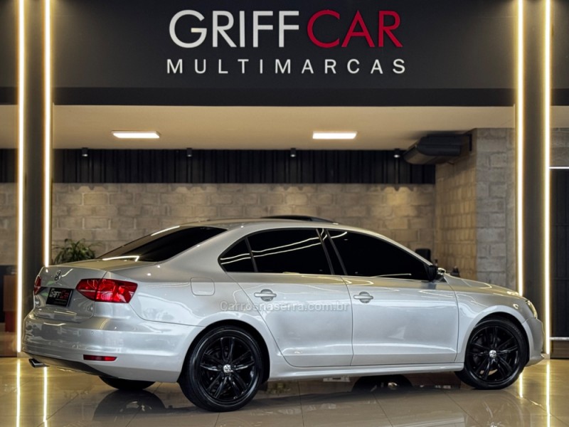 JETTA 2.0 TSI HIGHLINE 200CV GASOLINA 4P TIPTRONIC - 2015 - DOIS IRMãOS