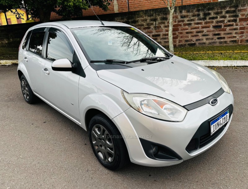 FIESTA 1.0 ROCAM SE PLUS 8V FLEX 4P MANUAL - 2014 - FARROUPILHA