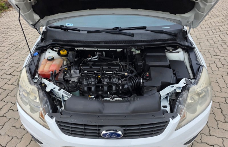 FOCUS 1.6 GLX 16V FLEX 4P MANUAL - 2011 - BENTO GONçALVES