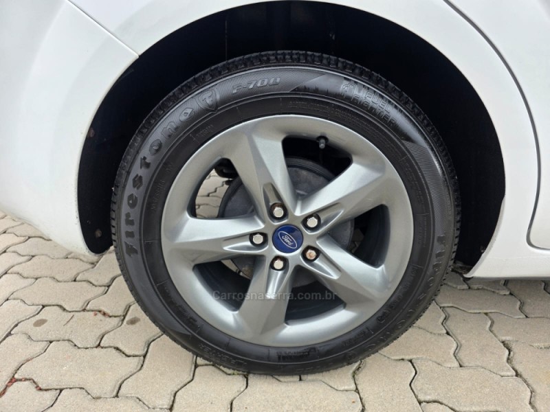 FOCUS 1.6 GLX 16V FLEX 4P MANUAL - 2011 - BENTO GONçALVES