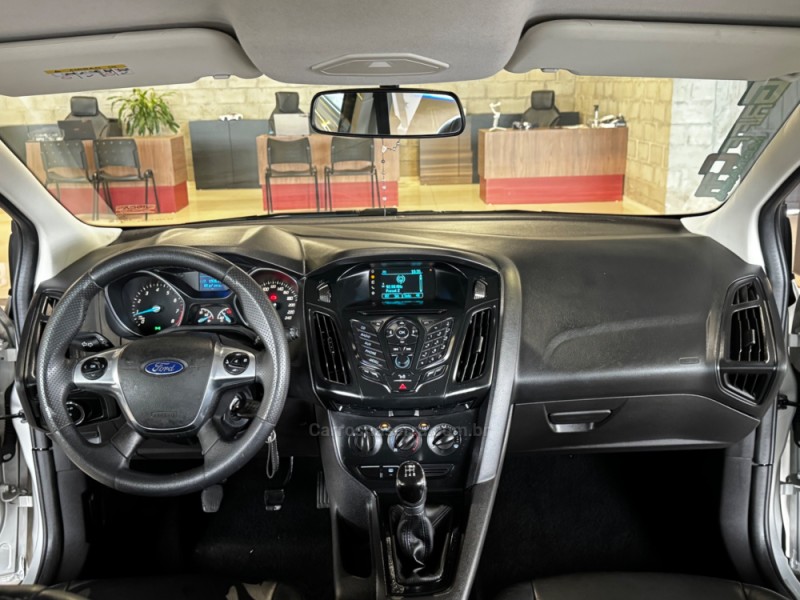 FOCUS 1.6 SE 16V FLEX 4P MANUAL - 2015 - DOIS IRMãOS