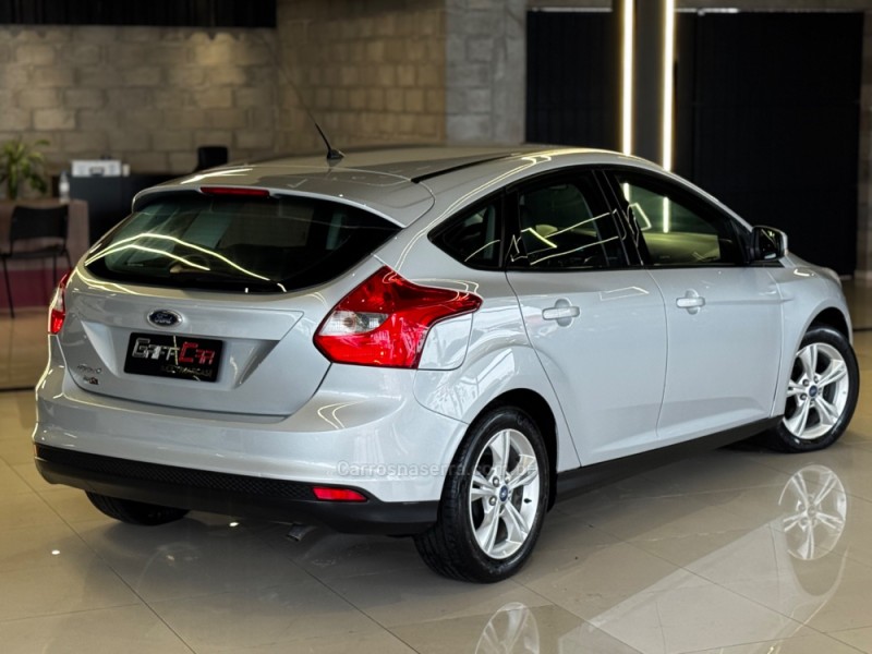 FOCUS 1.6 SE 16V FLEX 4P MANUAL - 2015 - DOIS IRMãOS