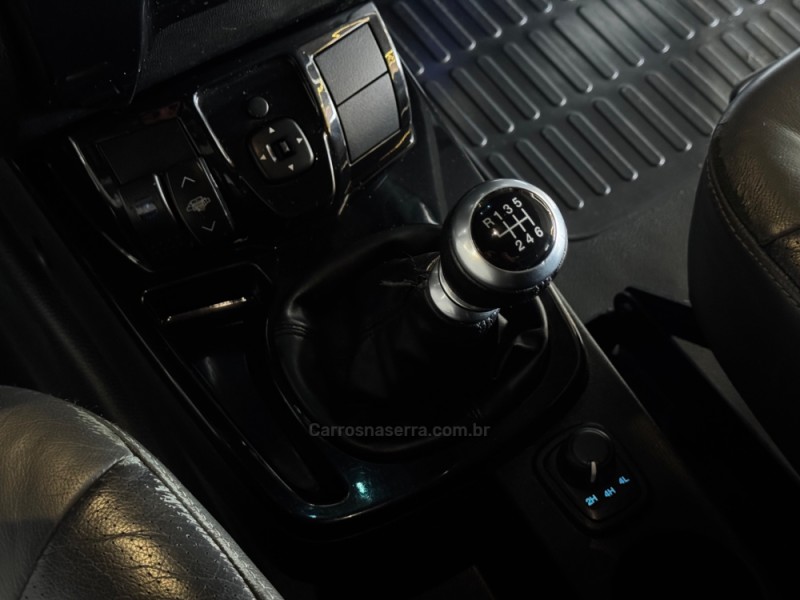 T4 3.2 TDI 4X4 20V TURBO INTERCOOLER DIESEL 2P MANUAL - 2017 - DOIS IRMãOS