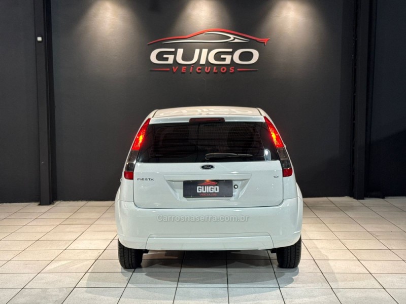 FIESTA 1.6 ROCAM SE 8V FLEX 4P MANUAL - 2014 - NOVO HAMBURGO