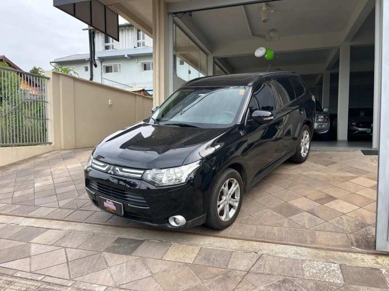 OUTLANDER 2.0 16V GASOLINA 4P AUTOMÁTICO - 2015 - NOVA PETRóPOLIS