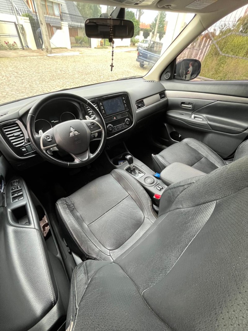 OUTLANDER 2.0 16V GASOLINA 4P AUTOMÁTICO - 2015 - NOVA PETRóPOLIS