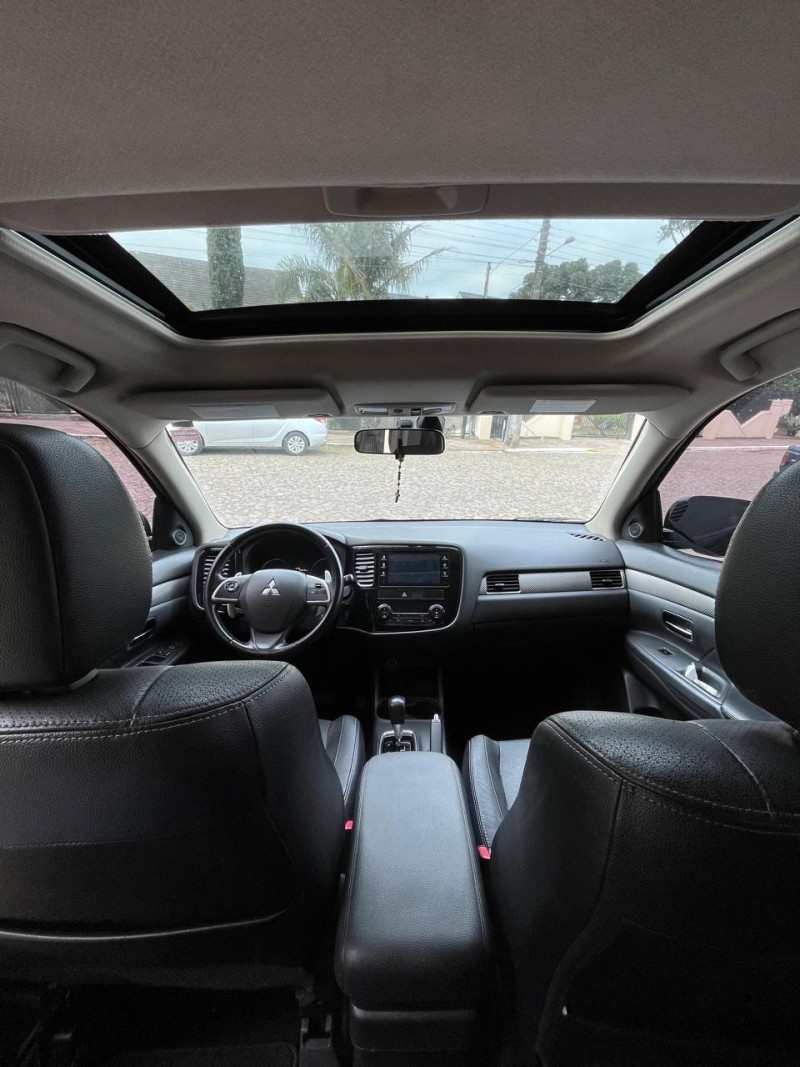 OUTLANDER 2.0 16V GASOLINA 4P AUTOMÁTICO - 2015 - NOVA PETRóPOLIS