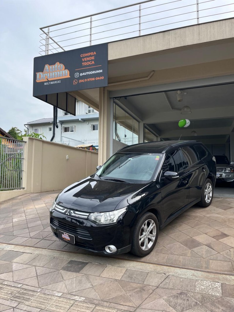 outlander 2.0 16v gasolina 4p automatico 2015 nova petropolis