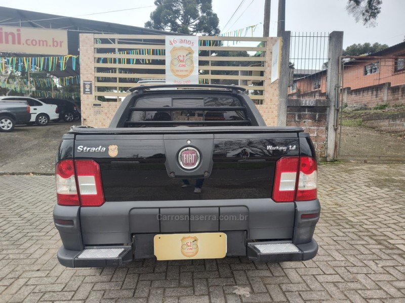 STRADA 1.4 MPI WORKING CD 8V FLEX 2P MANUAL - 2012 - CANELA