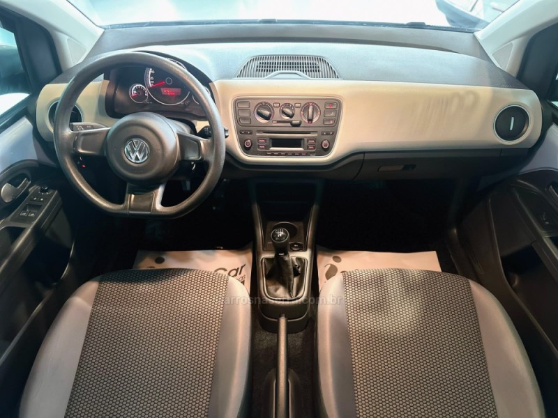 UP 1.0 MPI MOVE UP 12V FLEX 4P MANUAL - 2015 - TRêS COROAS