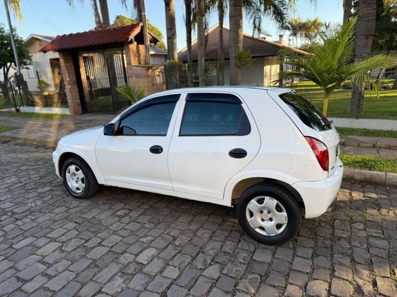 CELTA 1.0 MPFI SPIRIT 8V FLEX 4P MANUAL - 2010 - FELIZ