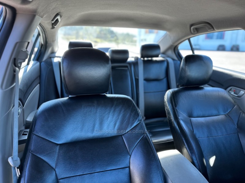 CIVIC 1.8 LXS 16V FLEX 4P AUTOMÁTICO - 2012 - PAROBé