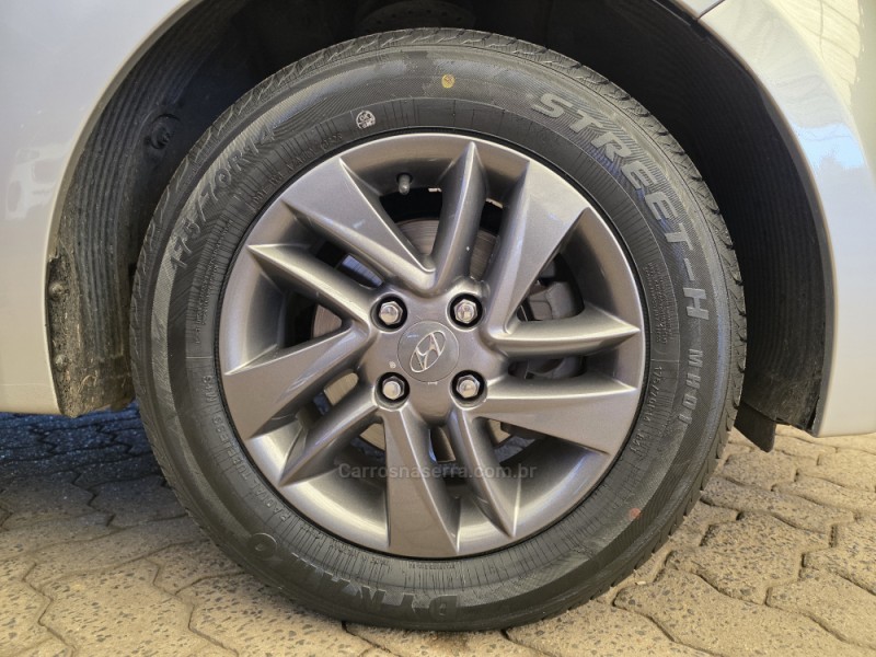 HB20 1.6 COMFORT STYLE 16V FLEX 4P AUTOMÁTICO - 2015 - SAPIRANGA