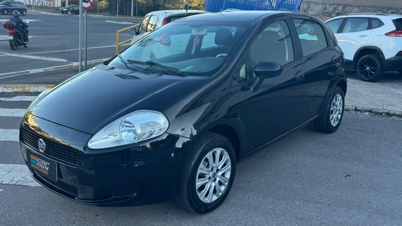 PUNTO 1.4 ATTRACTIVE 8V FLEX 4P MANUAL - 2011 - CAXIAS DO SUL