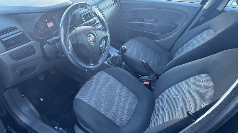 PUNTO 1.4 ATTRACTIVE 8V FLEX 4P MANUAL - 2011 - CAXIAS DO SUL