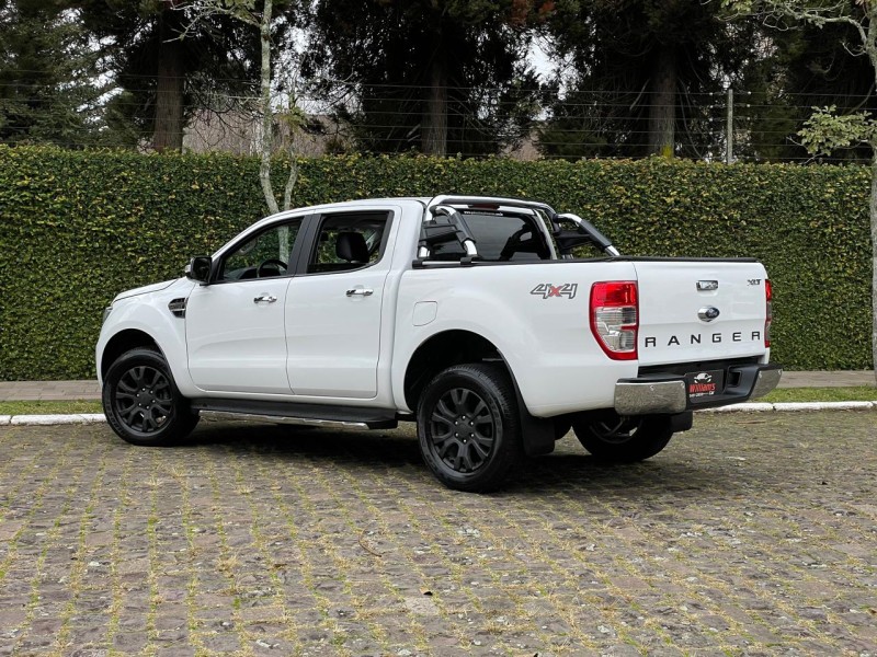 RANGER 3.2 XLT 4X4 CD 20V DIESEL 4P AUTOMÁTICO - 2019 - FARROUPILHA