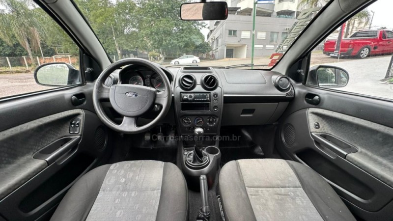FIESTA 1.0 MPI CLASS 8V GASOLINA 4P MANUAL - 2014 - NOVO HAMBURGO