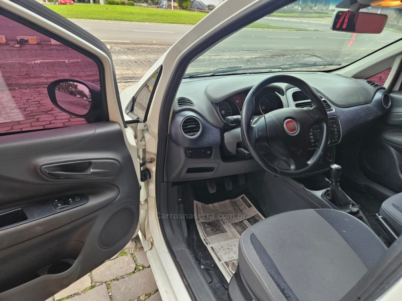 PUNTO 1.4 ATTRACTIVE 8V FLEX 4P MANUAL - 2014 - VERANóPOLIS