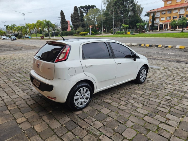 PUNTO 1.4 ATTRACTIVE 8V FLEX 4P MANUAL - 2014 - VERANóPOLIS