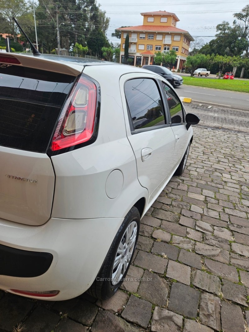 PUNTO 1.4 ATTRACTIVE 8V FLEX 4P MANUAL - 2014 - VERANóPOLIS