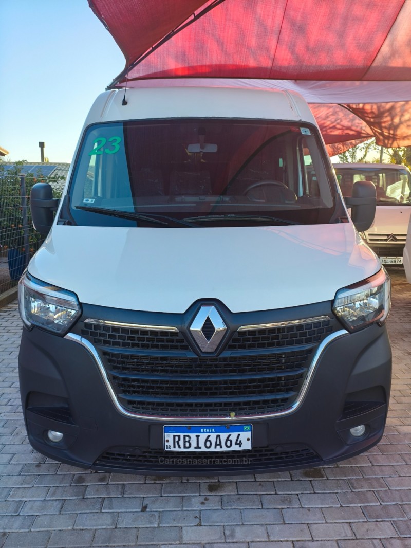MASTER 2.3 DCI MINIBUS EXECUTIVE L3H2 16 LUGARES 16V DIESEL 4P MANUAL - 2023 - CAXIAS DO SUL