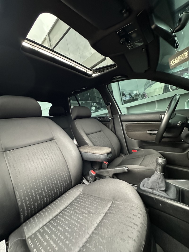 GOLF 1.6 SR GASOLINA 4P MANUAL - 2001 - SãO MARCOS