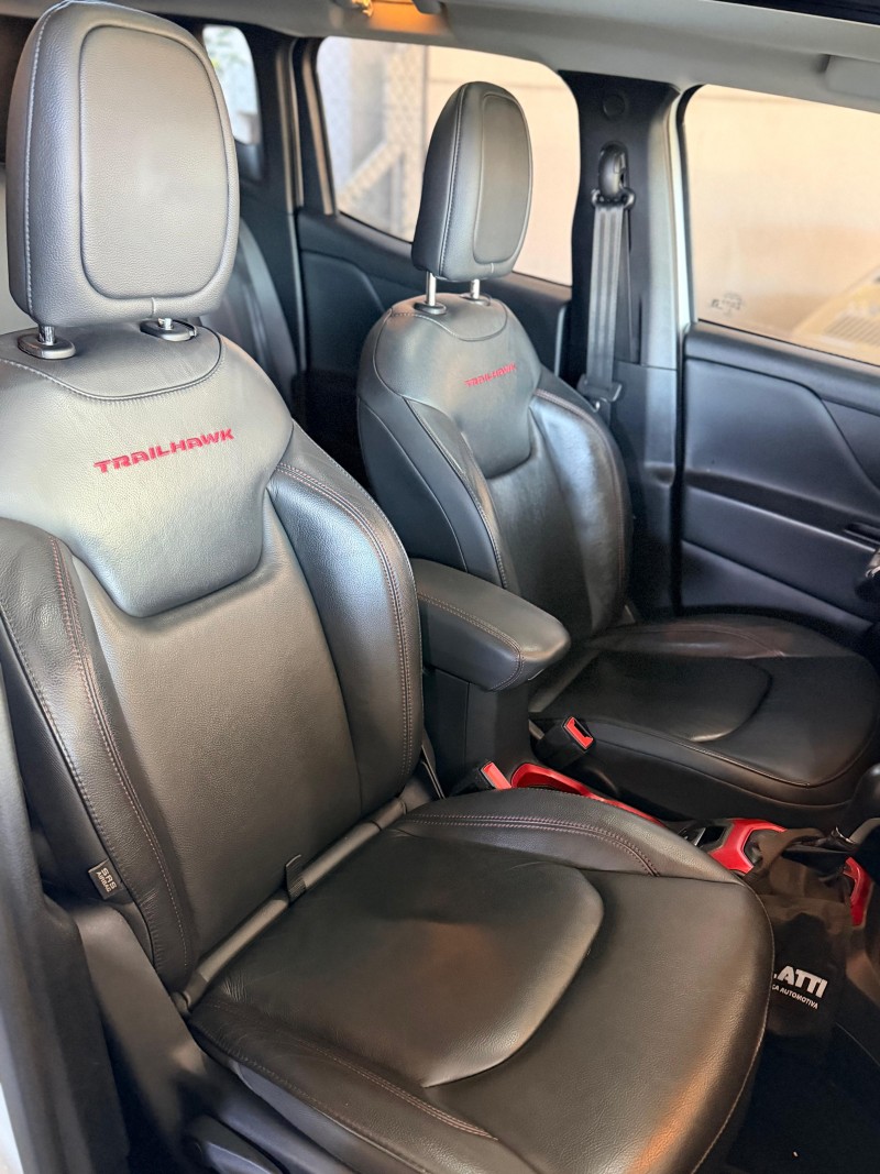 RENEGADE 2.0 16V TURBO DIESEL TRAILHAWK 4P 4X4 AUTOMÁTICO - 2018 - CAXIAS DO SUL