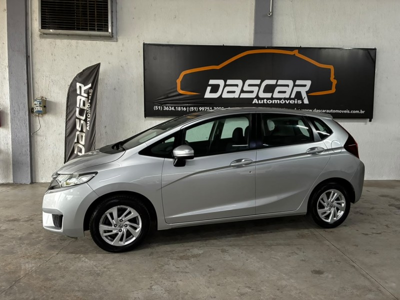 FIT 1.5 LX 16V FLEX 4P MANUAL - 2016 - BOM PRINCíPIO