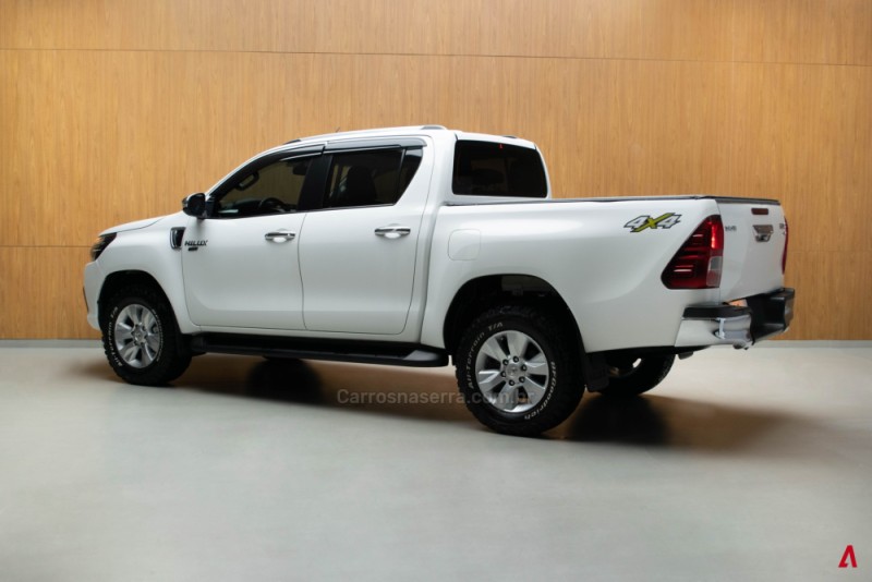 HILUX 2.7 SRV 4X4 CD 16V FLEX 4P AUTOMÁTICO - 2017 - GARIBALDI