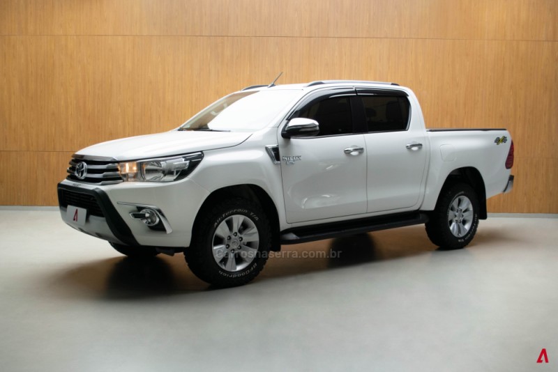 hilux 2.7 srv 4x4 cd 16v flex 4p automatico 2017 garibaldi
