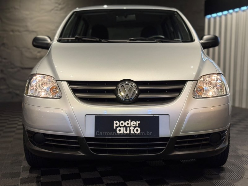 FOX 1.0 ITREND 8V FLEX 4P MANUAL - 2009 - FARROUPILHA