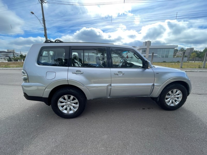 PAJERO FULL 3.8 GLS 4X4 V6 24V GASOLINA 4P AUTOMÁTICO - 2008 - BENTO GONçALVES