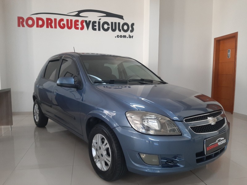 CELTA 1.0 MPFI LT 8V FLEX 4P MANUAL