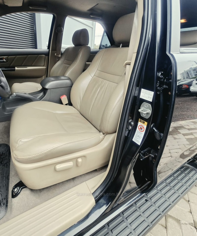 HILUX SW4 3.0 SRV 4X4 16V TURBO INTERCOOLER DIESEL 4P AUTOMÁTICO - 2013 - LAJEADO