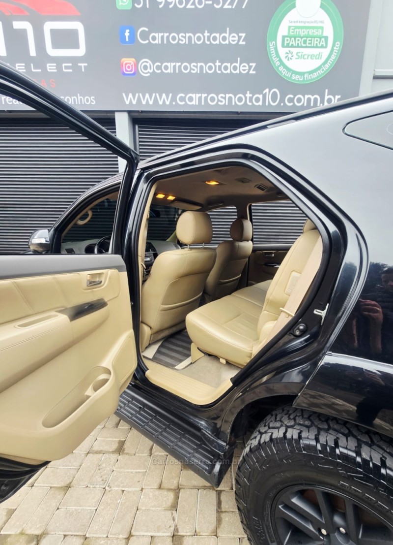 HILUX SW4 3.0 SRV 4X4 16V TURBO INTERCOOLER DIESEL 4P AUTOMÁTICO - 2013 - LAJEADO