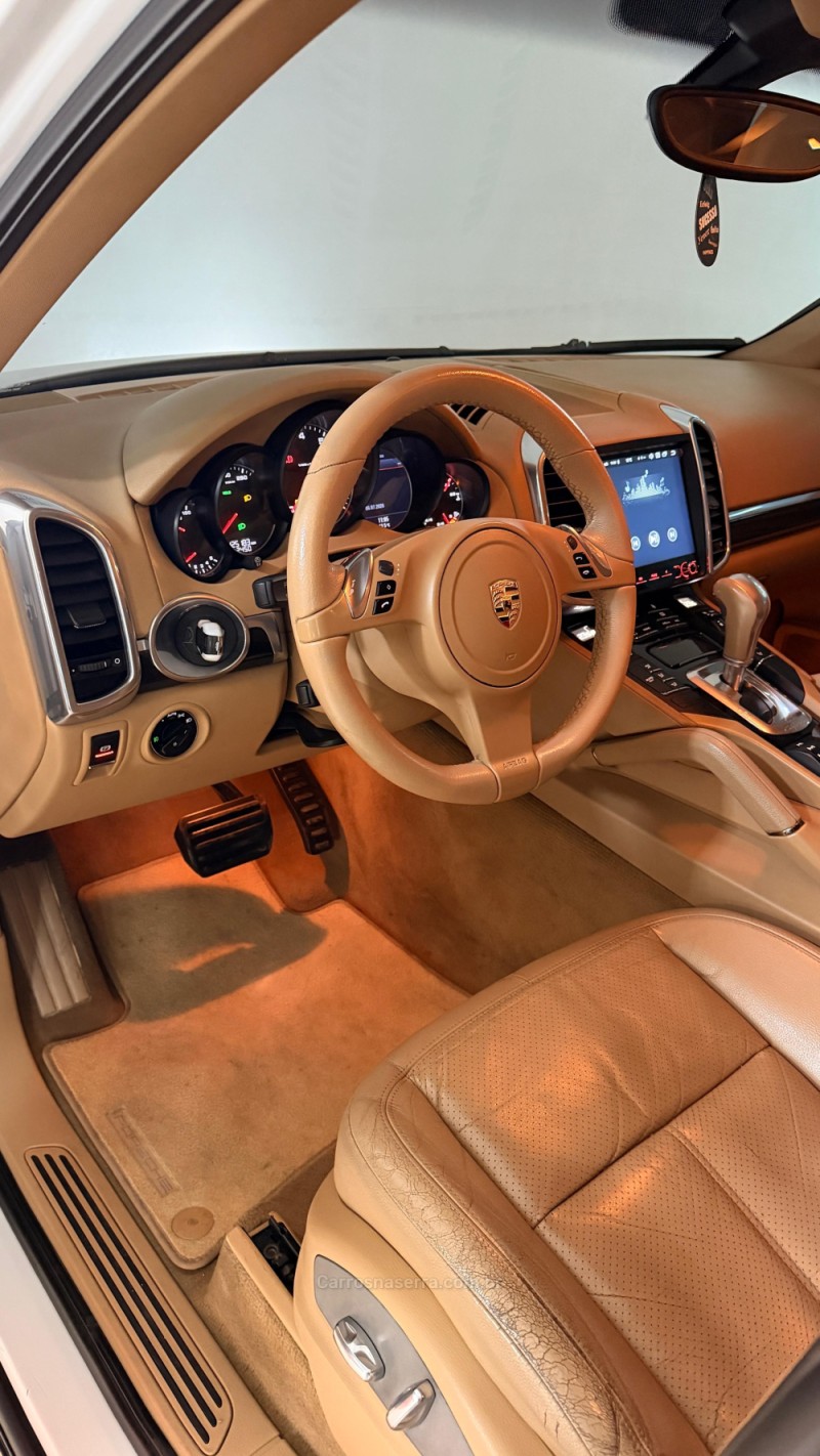 CAYENNE 3.2 4X4 V6 24V GASOLINA 4P TIPTRONIC - 2012 - CAXIAS DO SUL