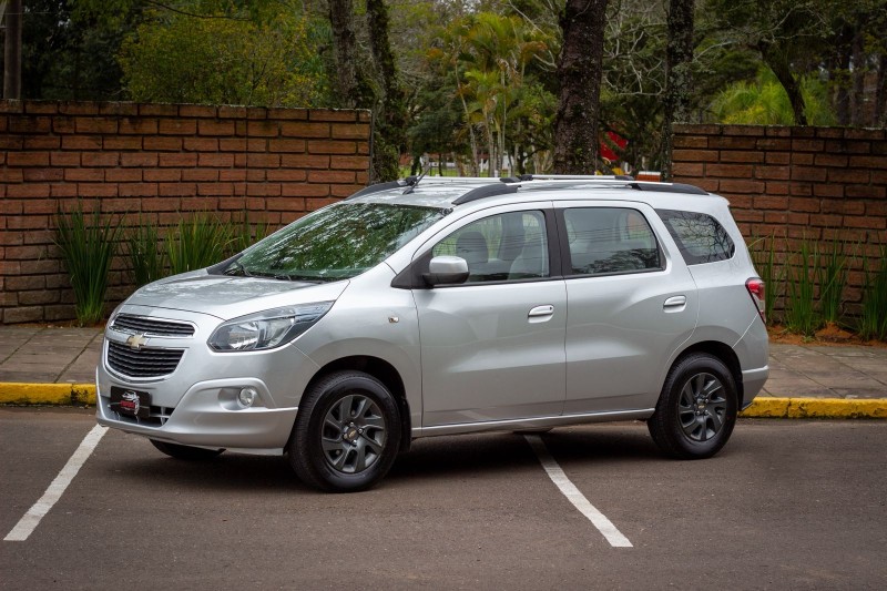 SPIN 1.8 LTZ 8V FLEX 4P AUTOMÁTICO - 2014 - SãO SEBASTIãO DO CAí
