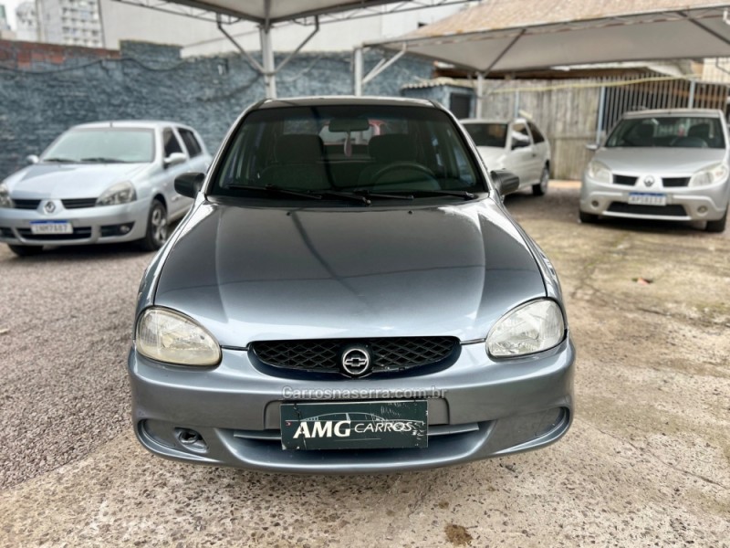CORSA 1.0 MPFI MILENIUM II SEDAN 16V GASOLINA 4P MANUAL - 2001 - CAXIAS DO SUL