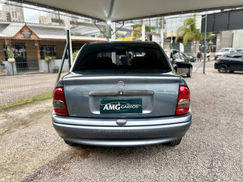 CORSA 1.0 MPFI MILENIUM II SEDAN 16V GASOLINA 4P MANUAL - 2001 - CAXIAS DO SUL