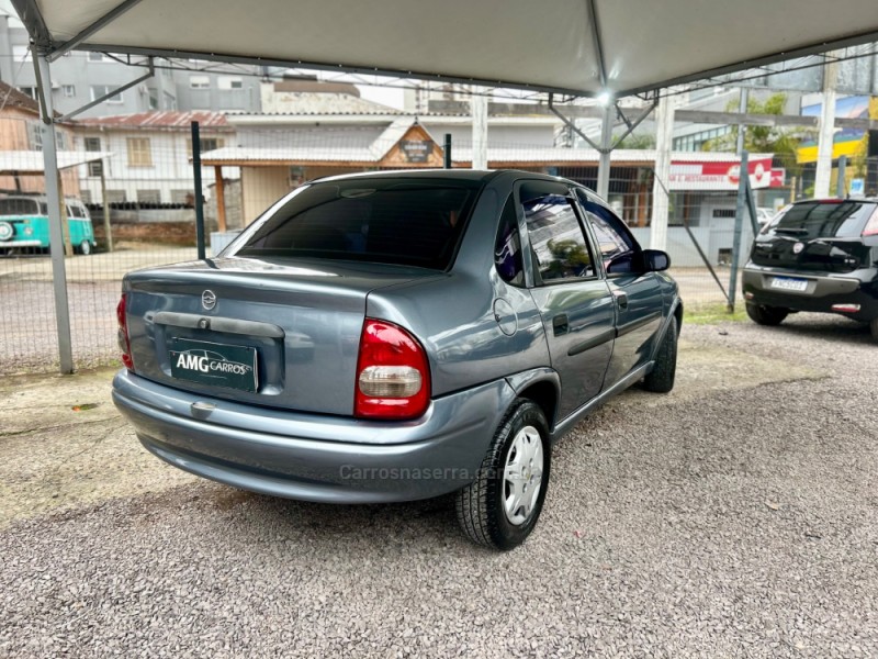 CORSA 1.0 MPFI MILENIUM II SEDAN 16V GASOLINA 4P MANUAL - 2001 - CAXIAS DO SUL