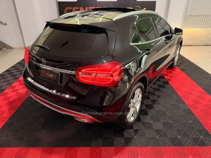 GLA 200 1.6 CGI ADVANCE 16V TURBO FLEX 4P AUTOMÁTICO - 2017 - NOVO HAMBURGO