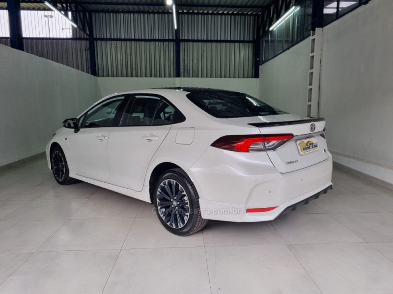 COROLLA 2.0 GR SPORT 16V FLEX 4P AUTOMÁTICO - 2022 - VACARIA