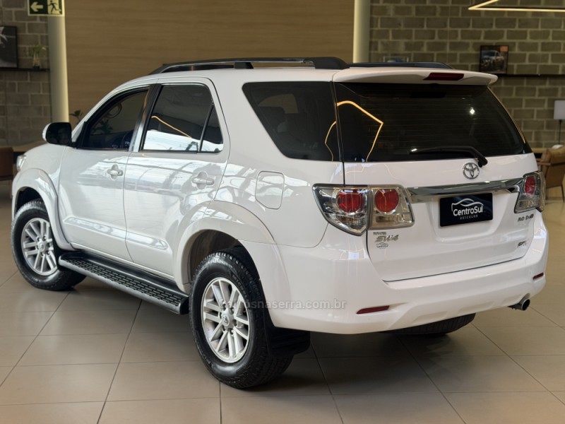 HILUX SW4 3.0 SRV 4X4 7 LUGARES 16V TURBO INTERCOOLER DIESEL 4P AUTOMÁTICO - 2015 - CARLOS BARBOSA