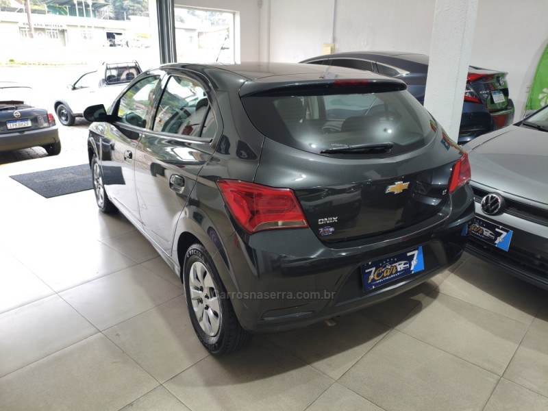 ONIX 1.0 MPFI LT 8V FLEX 4P MANUAL - 2018 - ANTôNIO PRADO