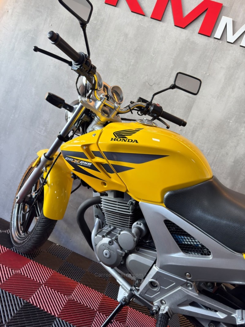 CBX 250 TWISTER  - 2008 - PORTãO