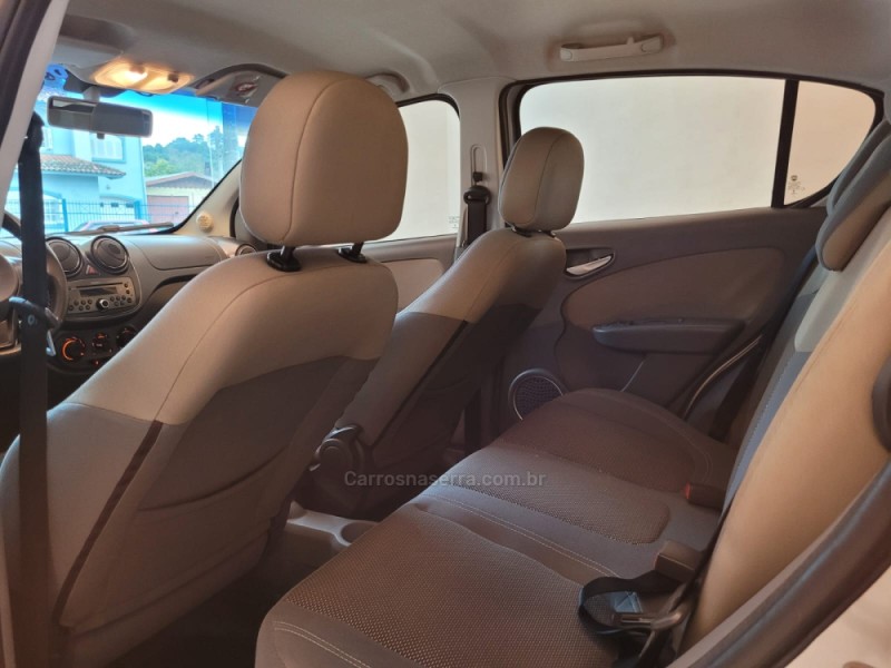 PALIO 1.6 MPI ESSENCE 16V FLEX 4P AUTOMATIZADO - 2013 - CANELA
